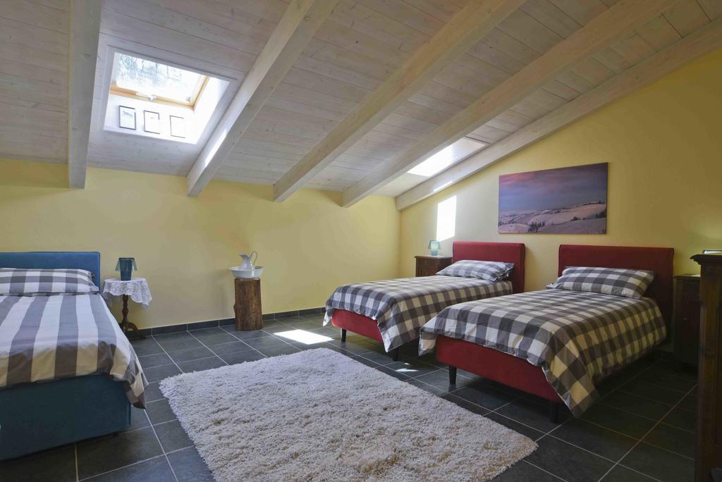Apartmán Casa Nalin La Morra Pokoj fotografie